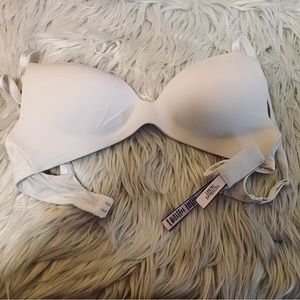 White Victoria’s Secret 32B Wire Free Padded Bra